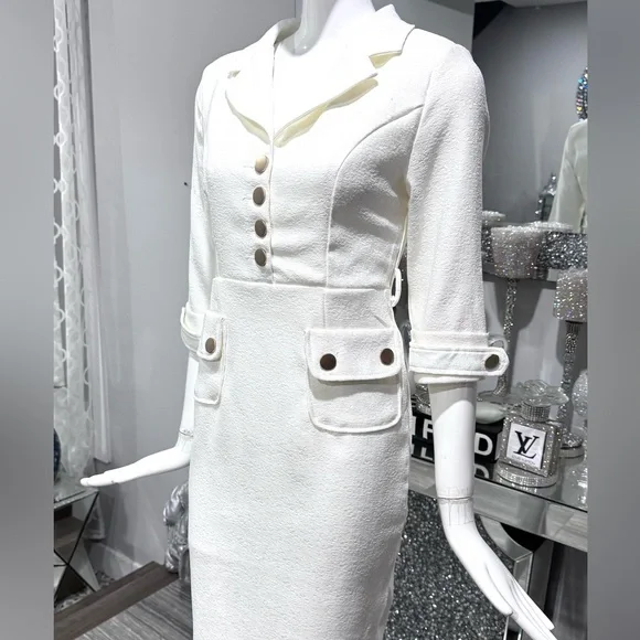 🆕🤍 Off-White Button-Down Dress - Picture 8 of 16